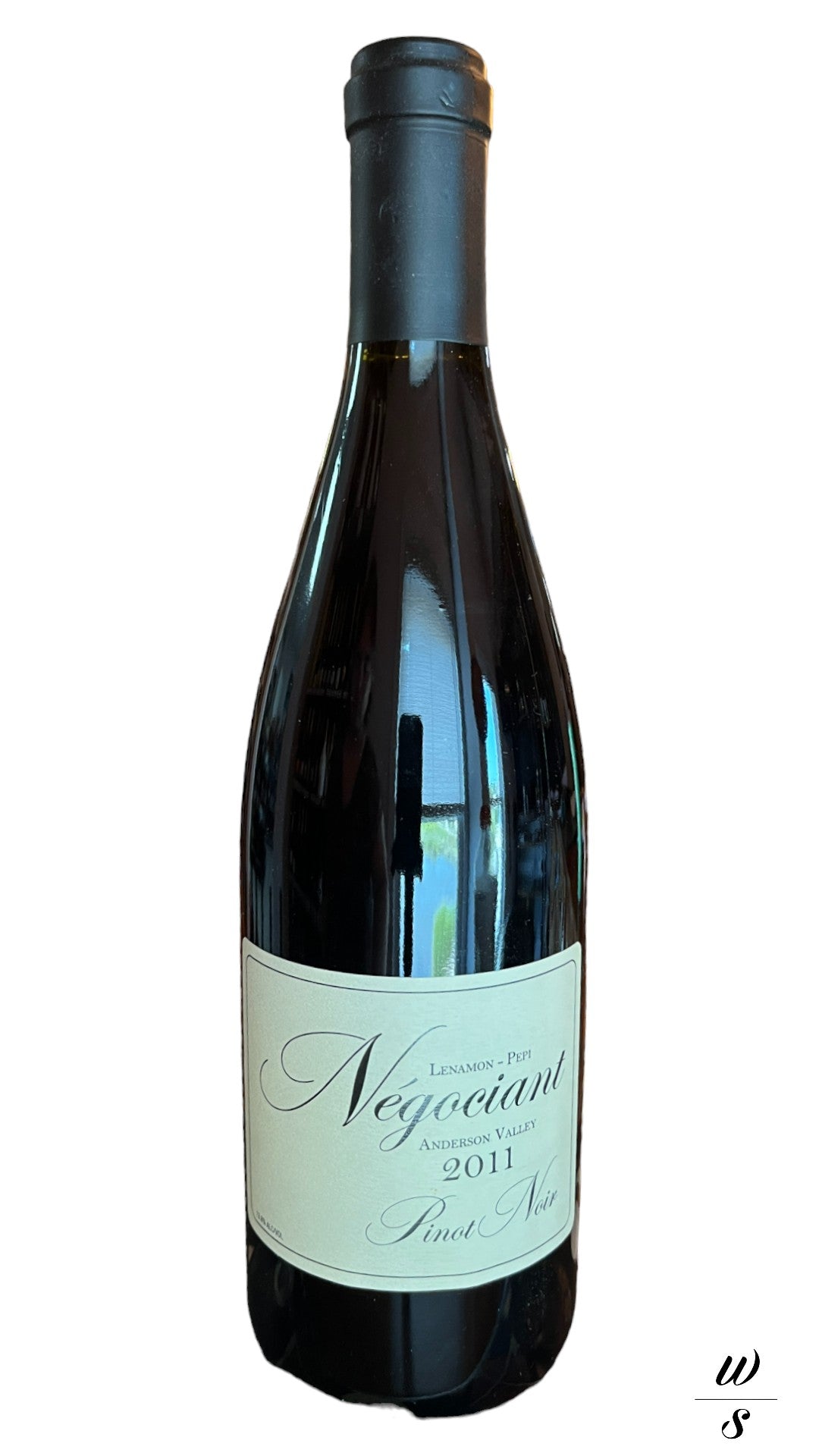 NEGOCIANT PINOT NOIR